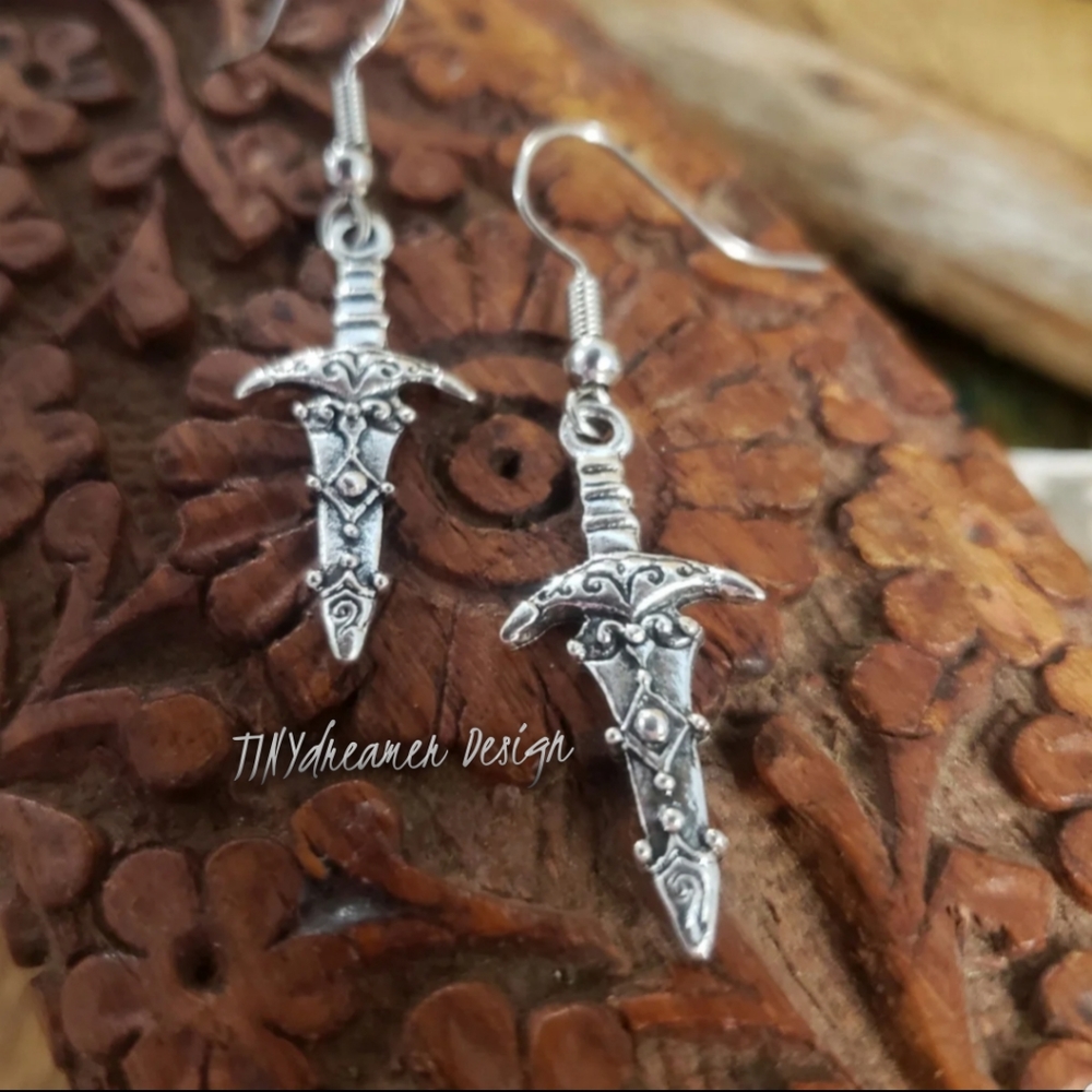 Silver Dagger Knife Blade Sword Earrings ~Fantasy~Medieval~Viking~Warrior~Zelda